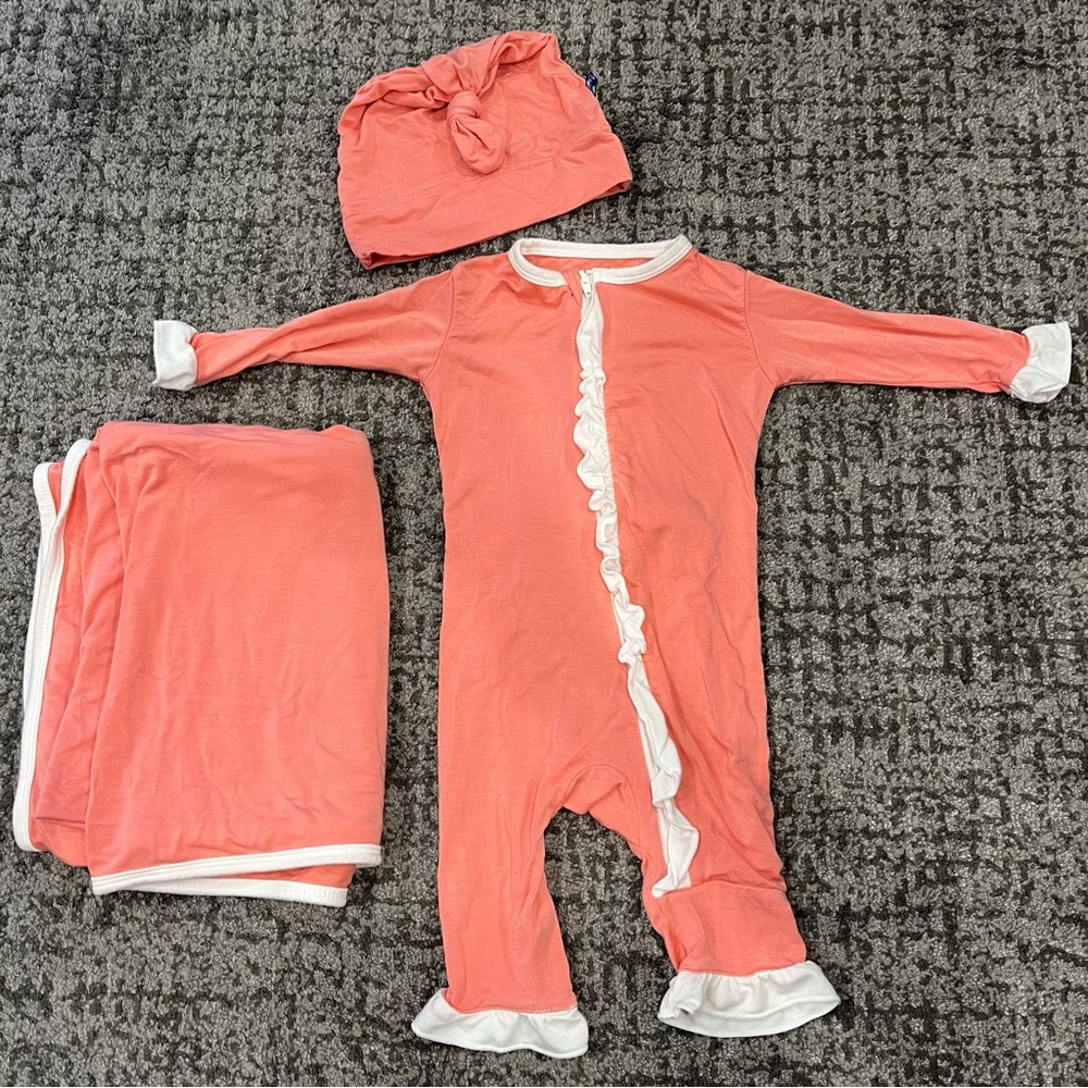 Kickee Pants Baby Bundle with Preemie Coverall/ hat/ swaddle